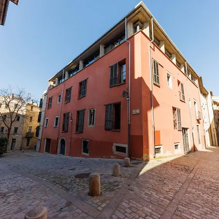 Apartment Flateli Portal Barca 15 Girona